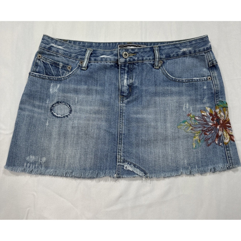 Vintage Y2K Rave R4R Denim mini Skirt embroidered distress juniors woman size 15